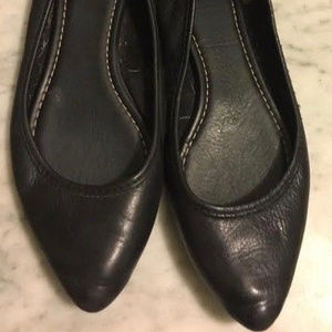 FRYE 6M Regina Pointed Pointy Black Flats Worn